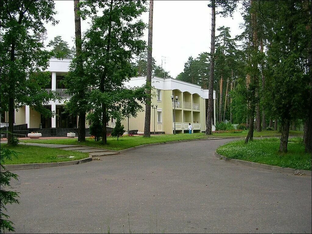 Пансионат в одинцовском районе. БЭС-Чагда санаторий в Подмосковье. Одинцовский район пос сосны санаторий БЭС Чагда. Санаторий БЭС Чагда Якутия. Санаторий Успенское Одинцовский район.