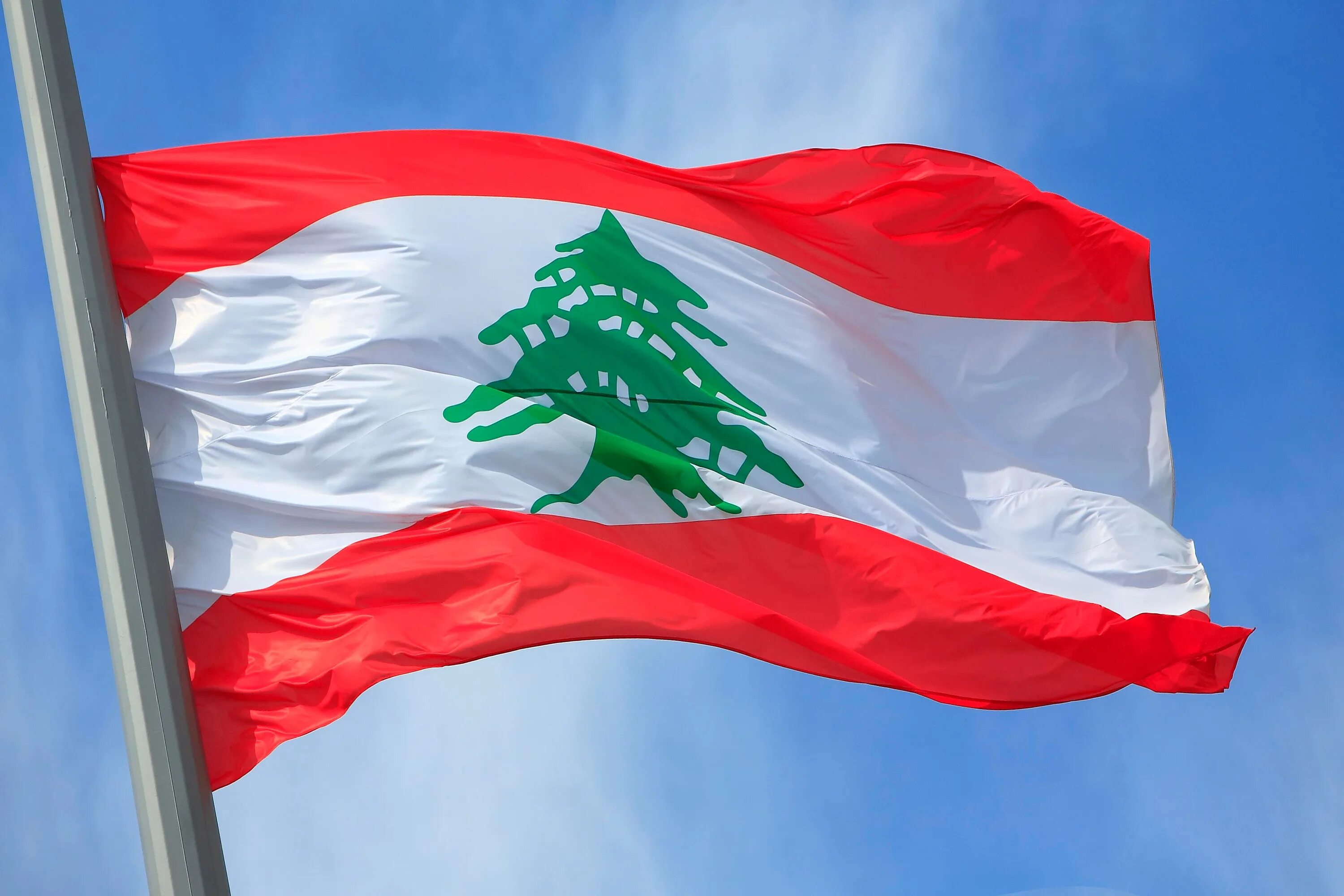 Какой флаг ливан. Флаг ливана. ливан бейрут флаг. lebanon страна флаг. альтернативный флаг ливана.