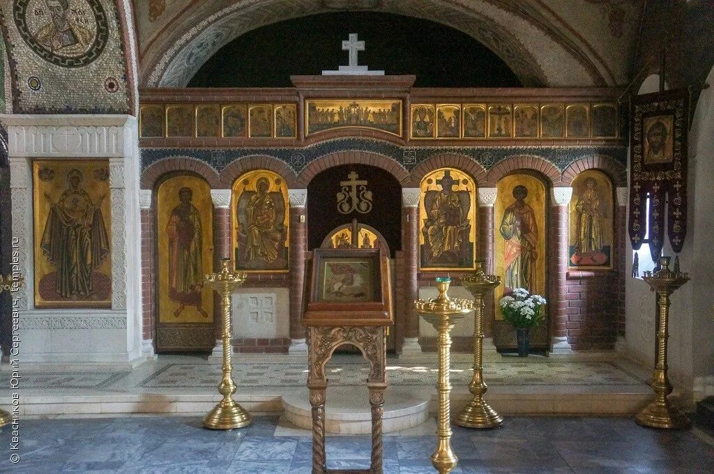 знаменская церковь службы