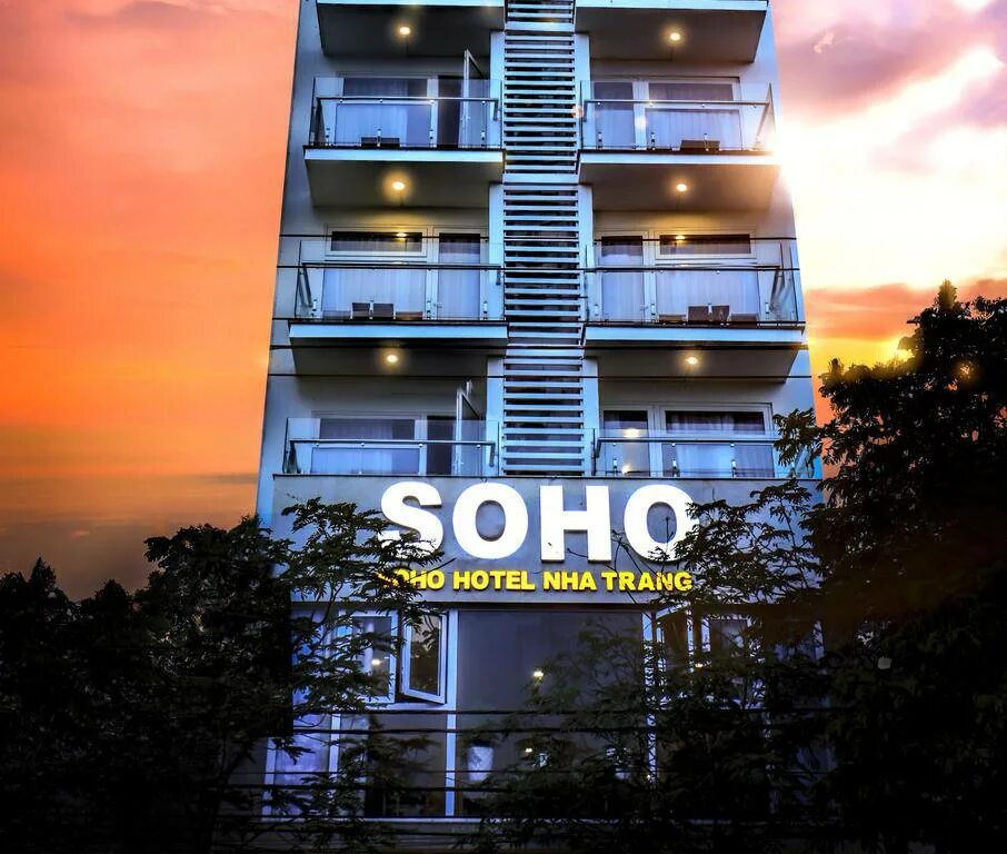 Soho hotel вьетнам. Сохо отель нячанг. Сохо отель нячанг. Saphia hotel nha trang ex soho hotel. Нячанг сохо отель пляж.