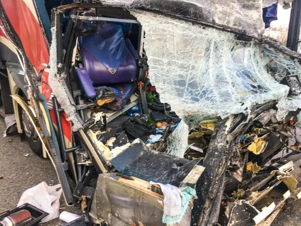 "Ей оторвало ноги": детали страшного ДТП, в котором погибла артистка Поплавская 