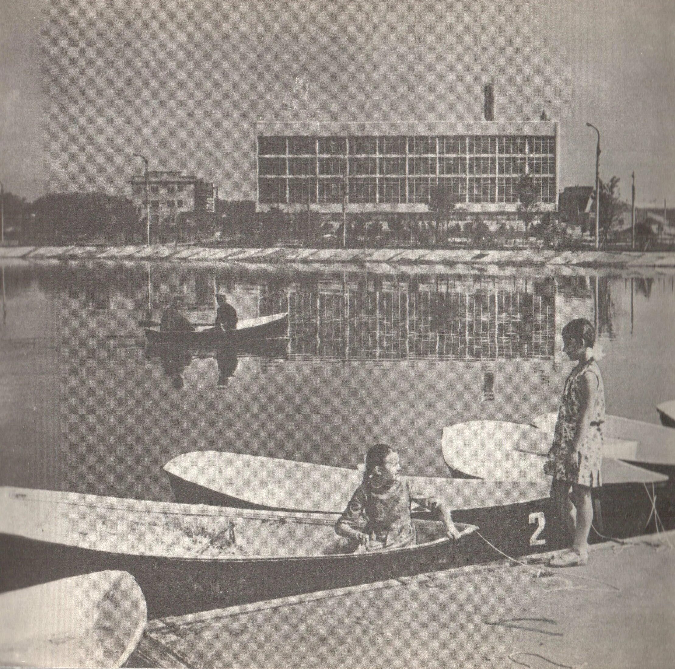 Озеро парка Металлургов Самара. Самара 1950 год парк Металлург. Самара парк Металлургов 1930. Куйбышев парк 50 летия октября СССР. Куйбышев выходные