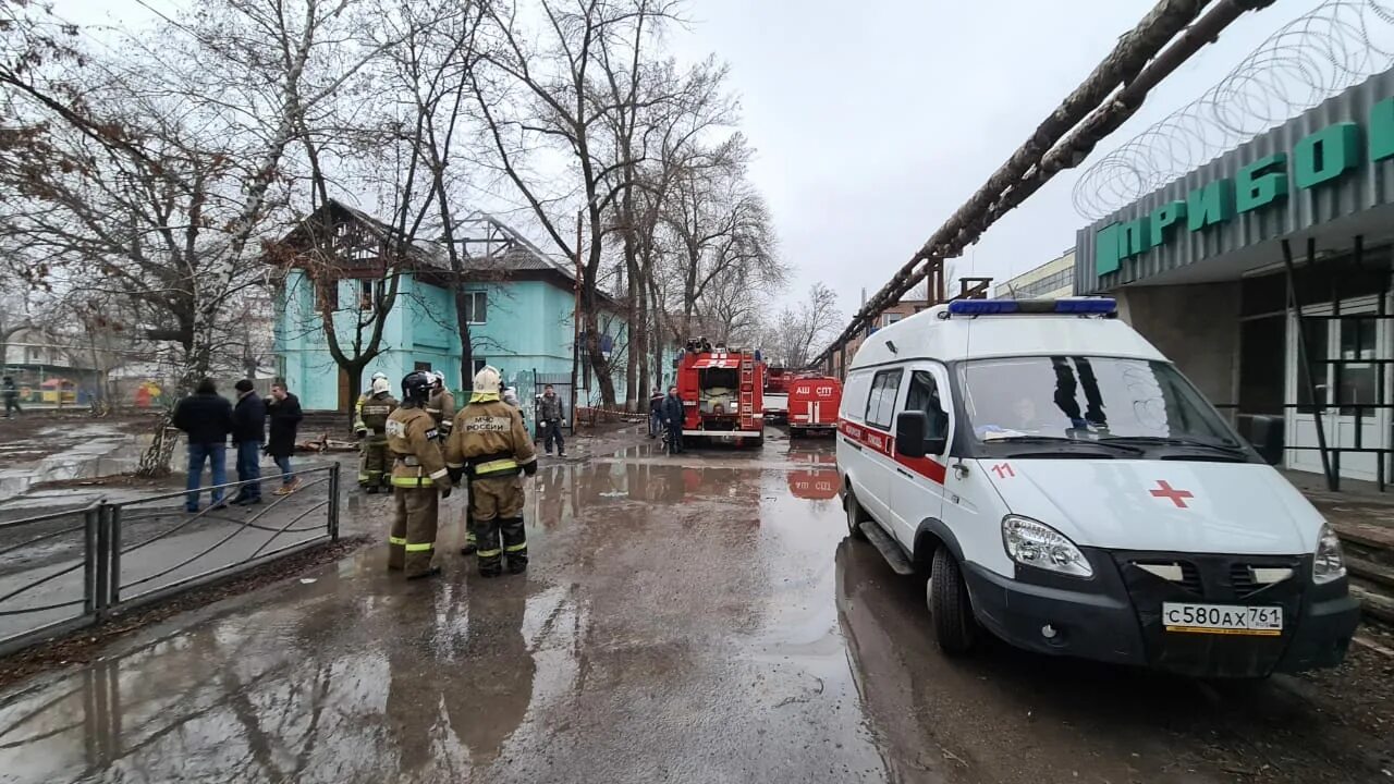 Что было таганроге сегодня. Пожарные таганрога. чс в таганроге. пожар в таганроге.