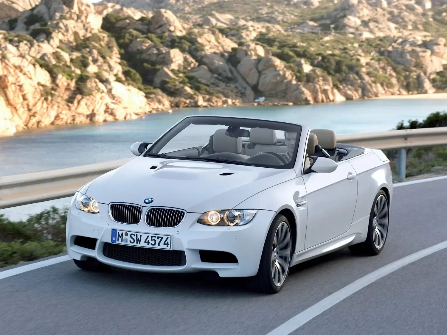 Автомобиль бмв. BMW m3 e93 Cabrio. BMW m3 Convertible e93. BMW 3 Cabrio e93. BMW m3 Cabriolet 2008.