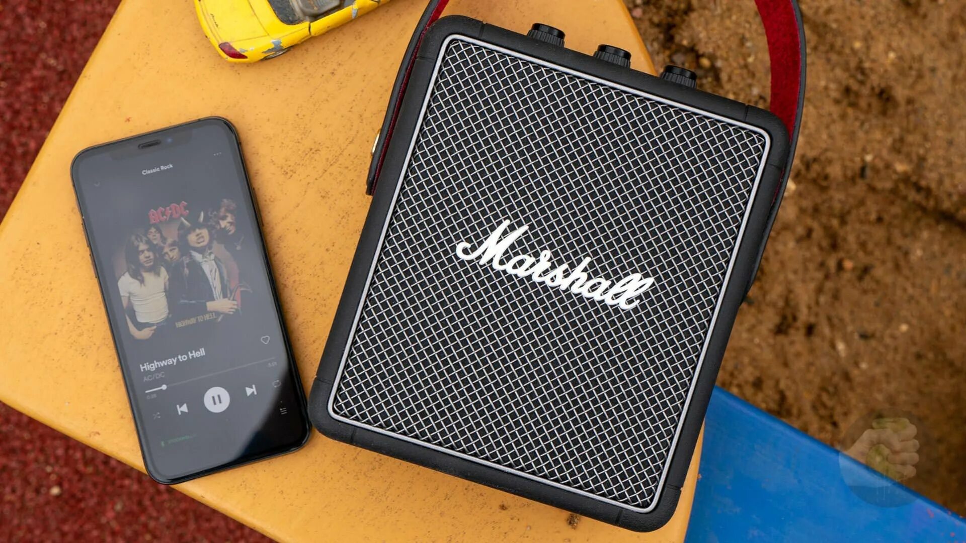Marshall stockwell black. Колонка маршал стоквелл 2. портативная акустика marshall stockwell. stockwell 2 black. marshall stockwell 2 задняя панель.