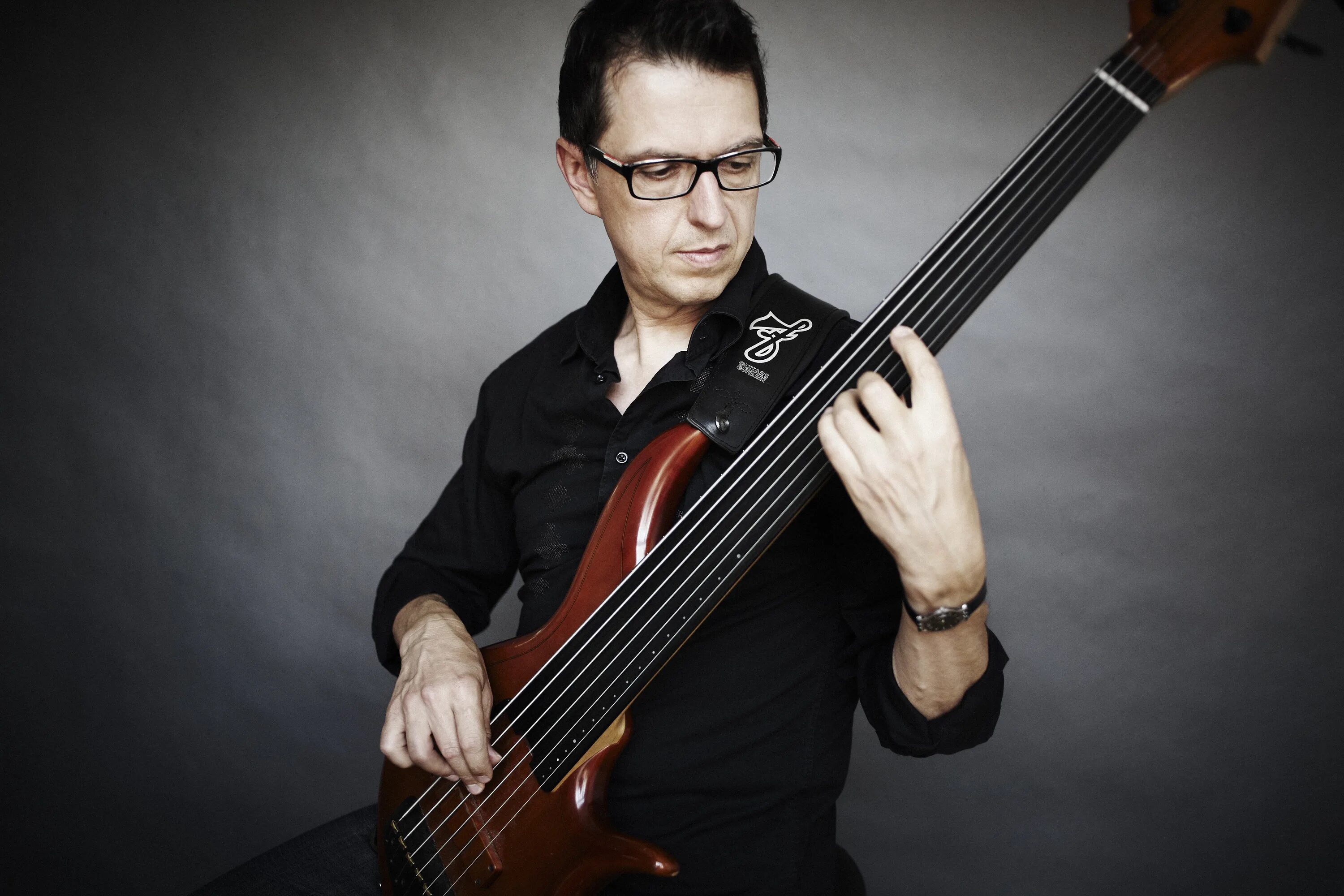 Квинтет мазаев. Группа терем-квартет. Иващенко бард. Ирландская скрипка. Bass guitarist alain caron.