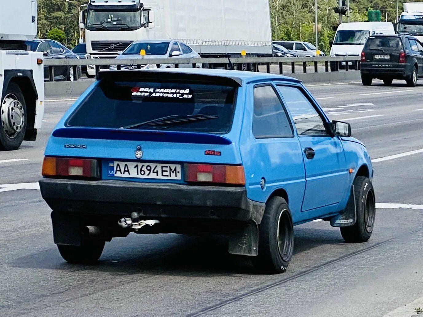 ЗАЗ-1102 «Таврия». Таврия 1102. ЗАЗ 11026. Таврия ЗАЗ 1102 Украина. Почему таврия