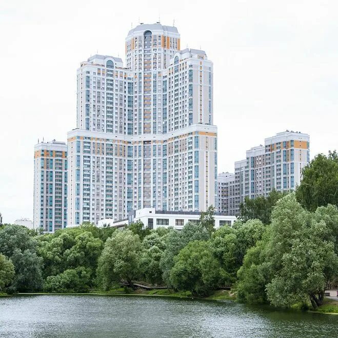 жк оазис парк северное чертаново. 4 корп. дом 45 этажей. дом 45 этажей. дкзагорье бирюлево восточное.