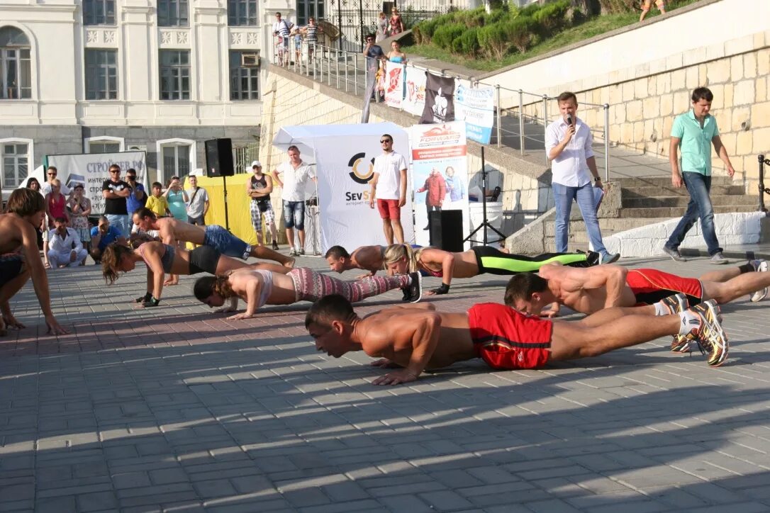 Новости спорта севастополь. Боевые искусства греко-римская борьба. Новости спорта севастополь. Новости спорта севастополь. Легкая атлетика мчс картинка.
