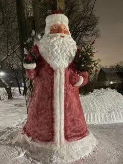 Дед мороз из снега