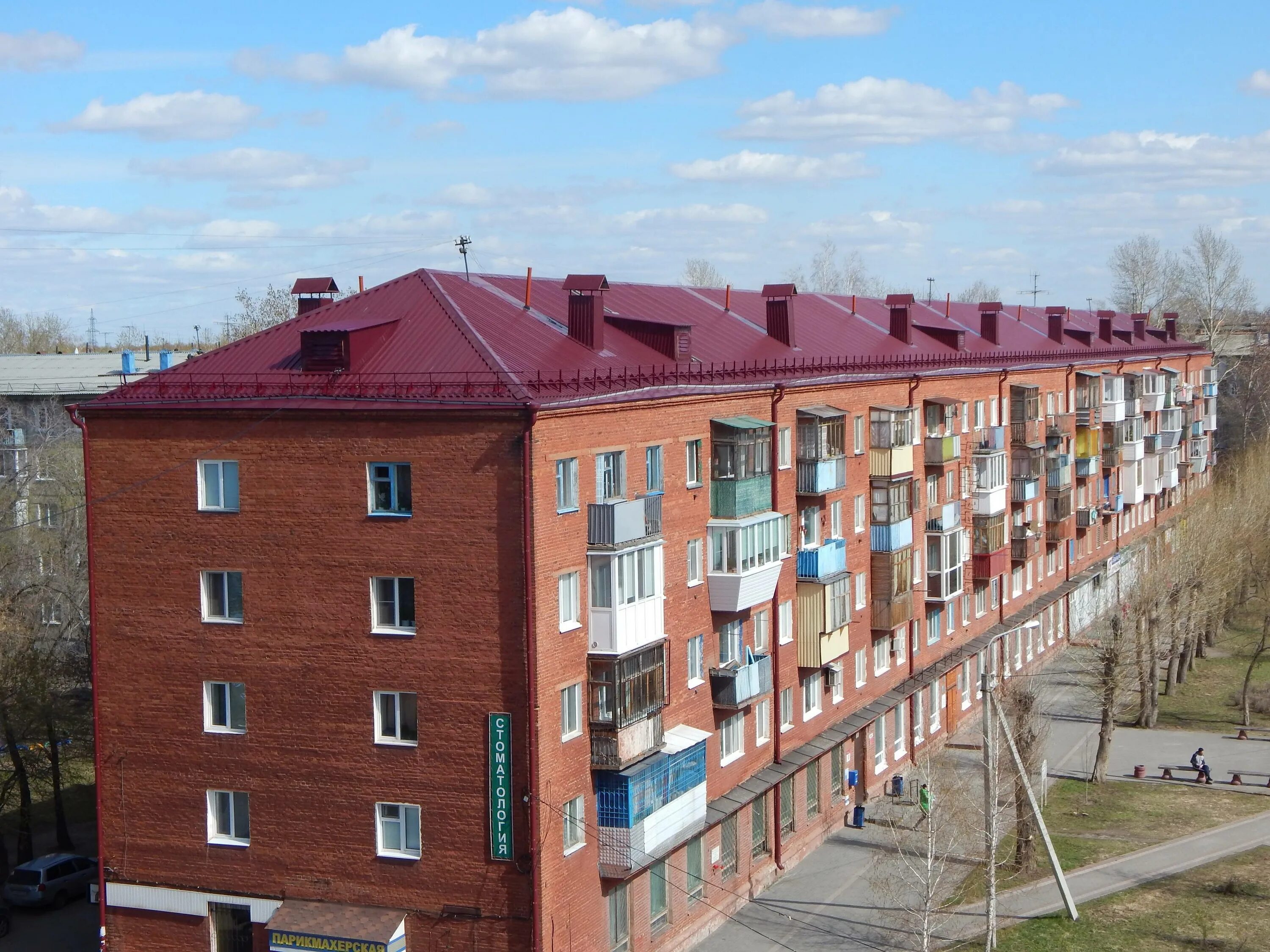 Рфкр омск. Омск улица Пономаренко 2 дом. Многоквартирный дом в Омске. Омск многоэтажки. Многоэтажный дом в Омске.