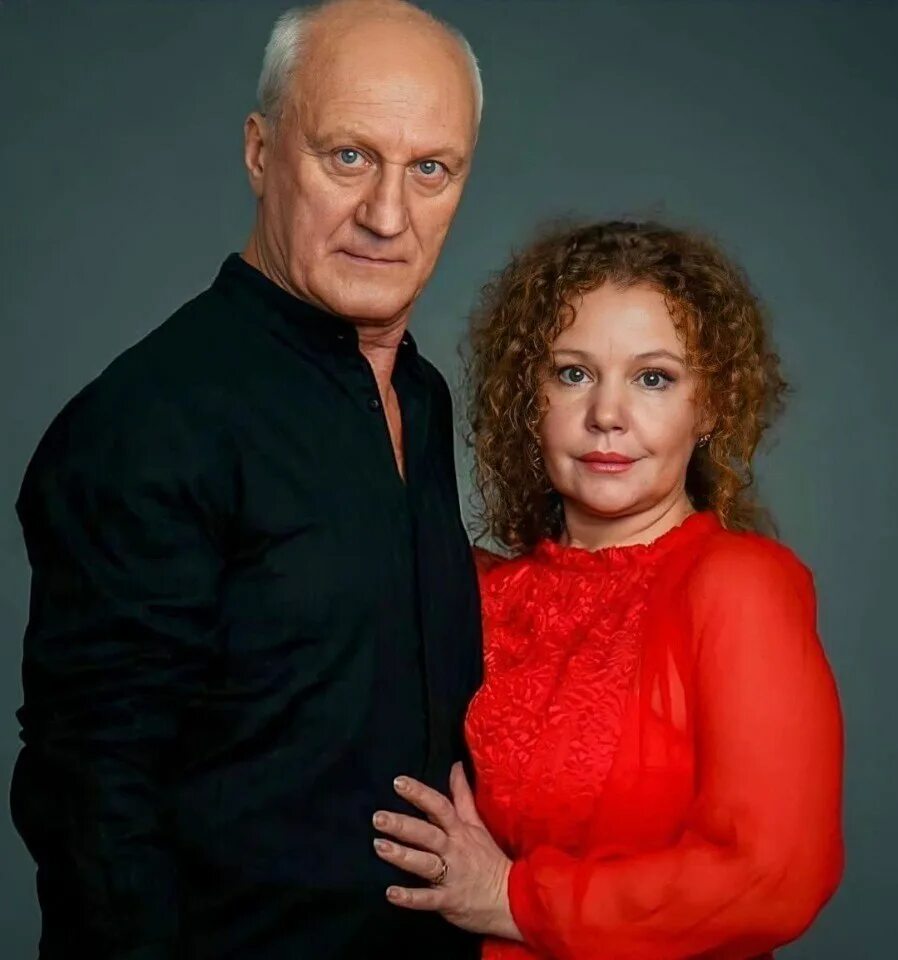 Беляев актер. Актер юрий беляев и татьяна абрамова. Муж татьяны абрамовой. Татьяна абрамова и юрий беляев. Татьяна абрамова и беляев.