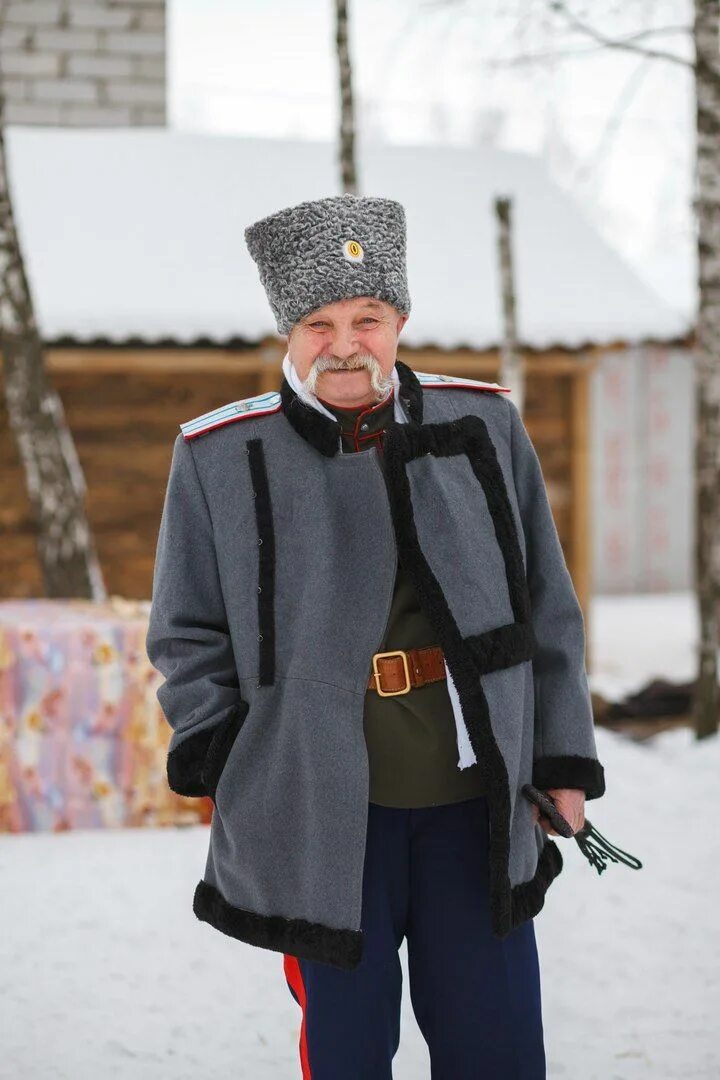 Калнышевский атаман. Кошевой атаман сирко. Атаман петр калнышевский. Кошевой атаман. Памятник атаман захарий чепега.