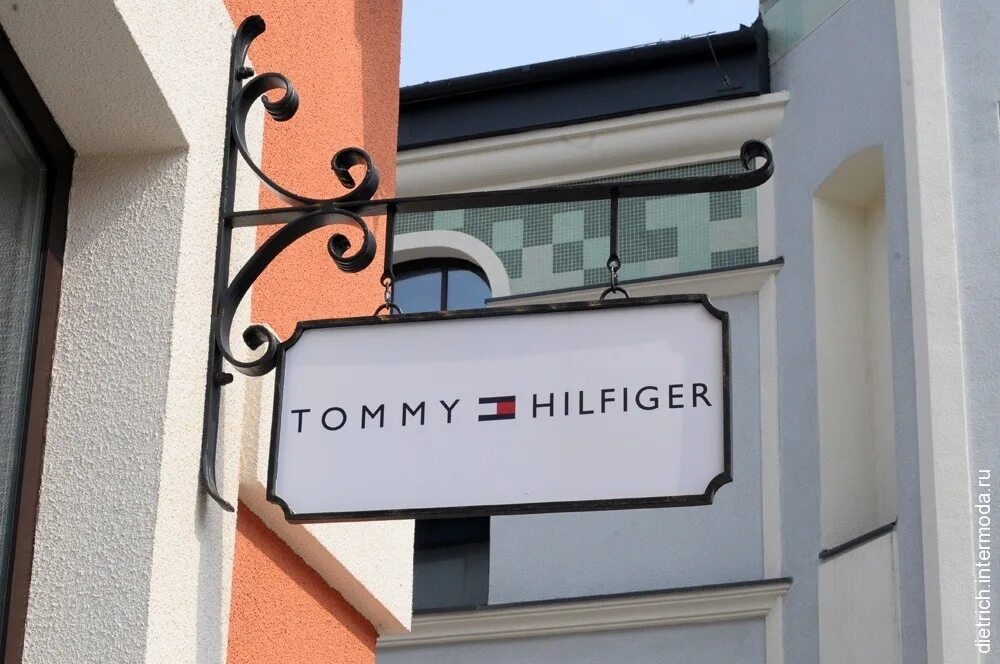 Аутлет внуково белая дача. Аутлет белая дача boss. Outlet мега белая дача. Аутлет белая дача часы работы в новогодние. Аутлет вилладж белая дача.