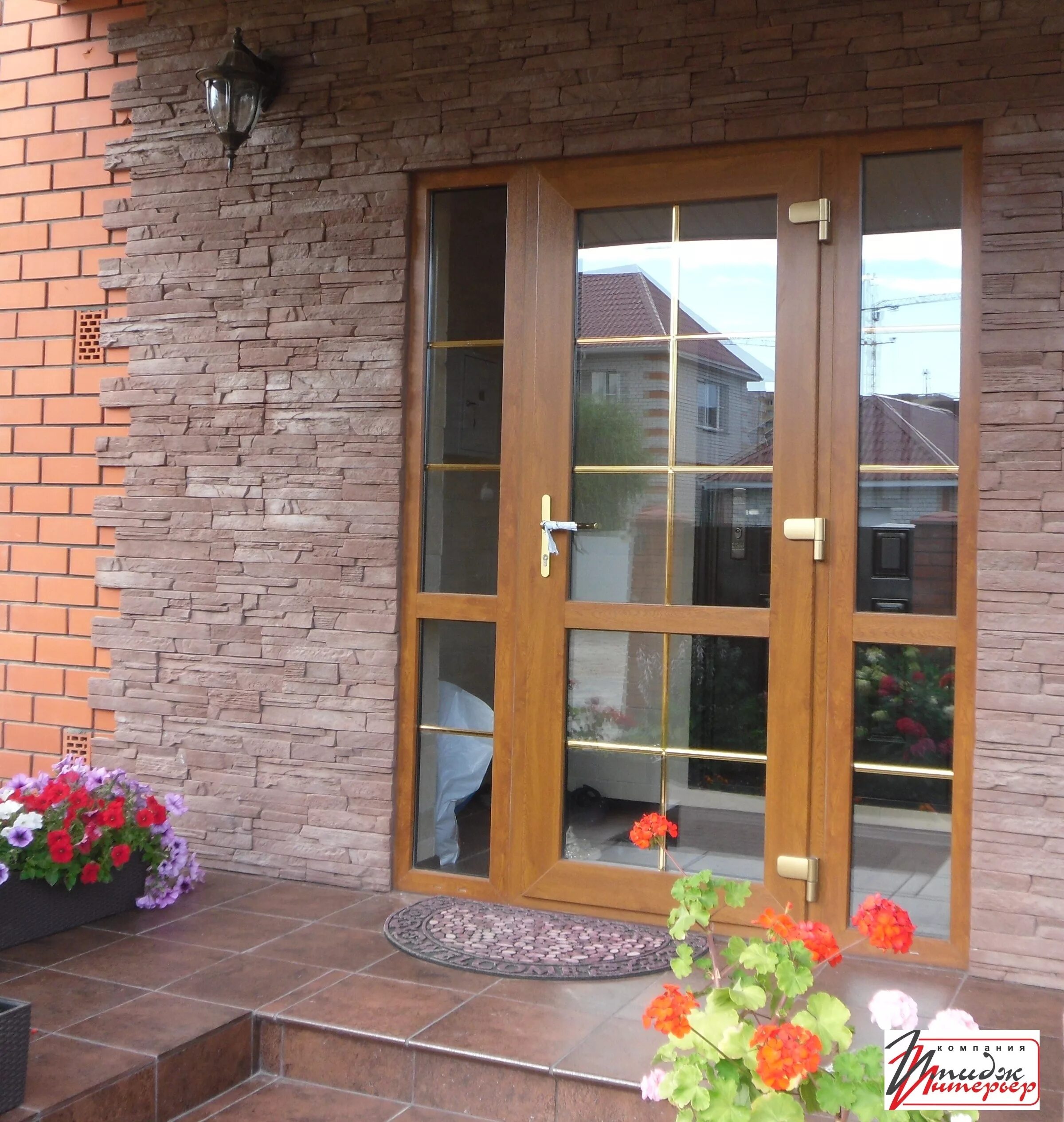 Межкомнатные двери с арочной фрамугой. Отделка арки в доме. Арка межкомнатная полуарка межкомнатная. Металлопластиковая входная группа. Входная группа фасадный декор.