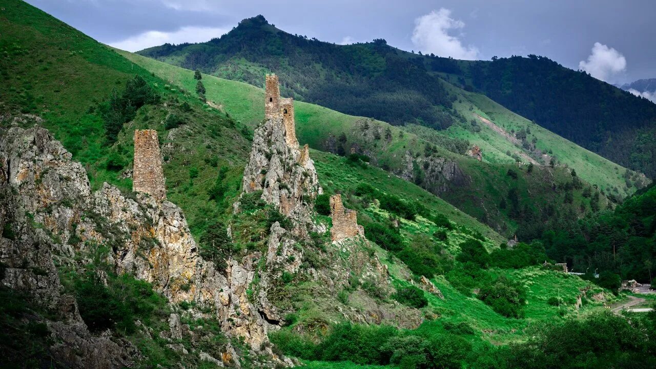 Ингушетия комплекс башен таргим. Эгикал древний башенный комплекс. Башни эгикал ингушетия. Ингушетия какой край. Башенный комплекс эгикал в ингушетии.