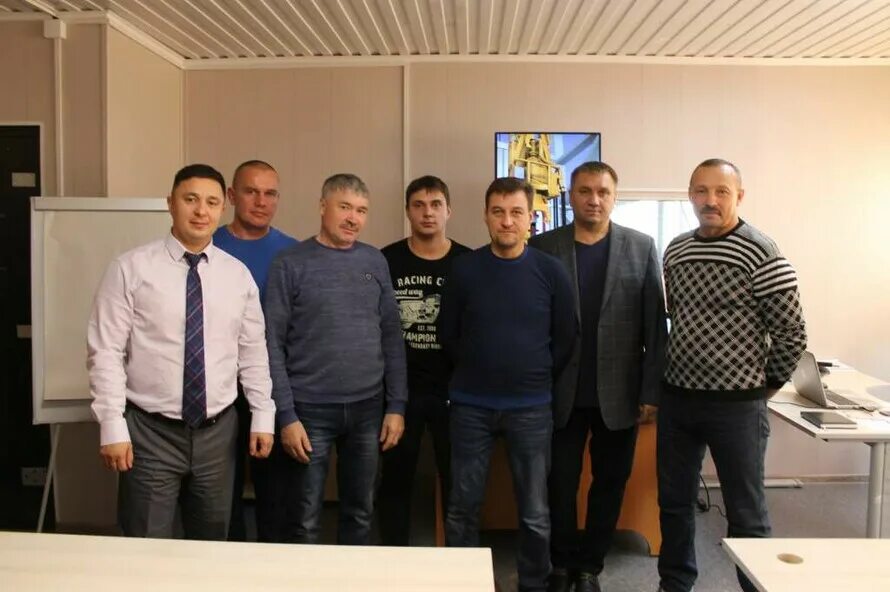 стройиндустрия усинск. стройиндустрия санкт-петербург. ооо стройиндустрия сургут. пилипенко александр николаевич стройиндустрия. титов вячеслав викторович самара.