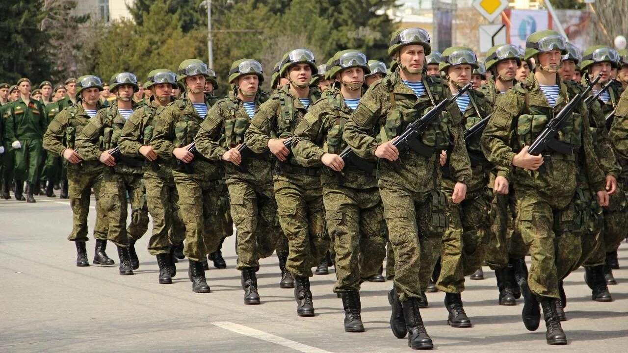 Крымская военно-морская база. Севастополь корабли черноморского флота. Вооруженные силы в севастополе. Вооруженные силы в севастополе. Вооруженные силы в севастополе.