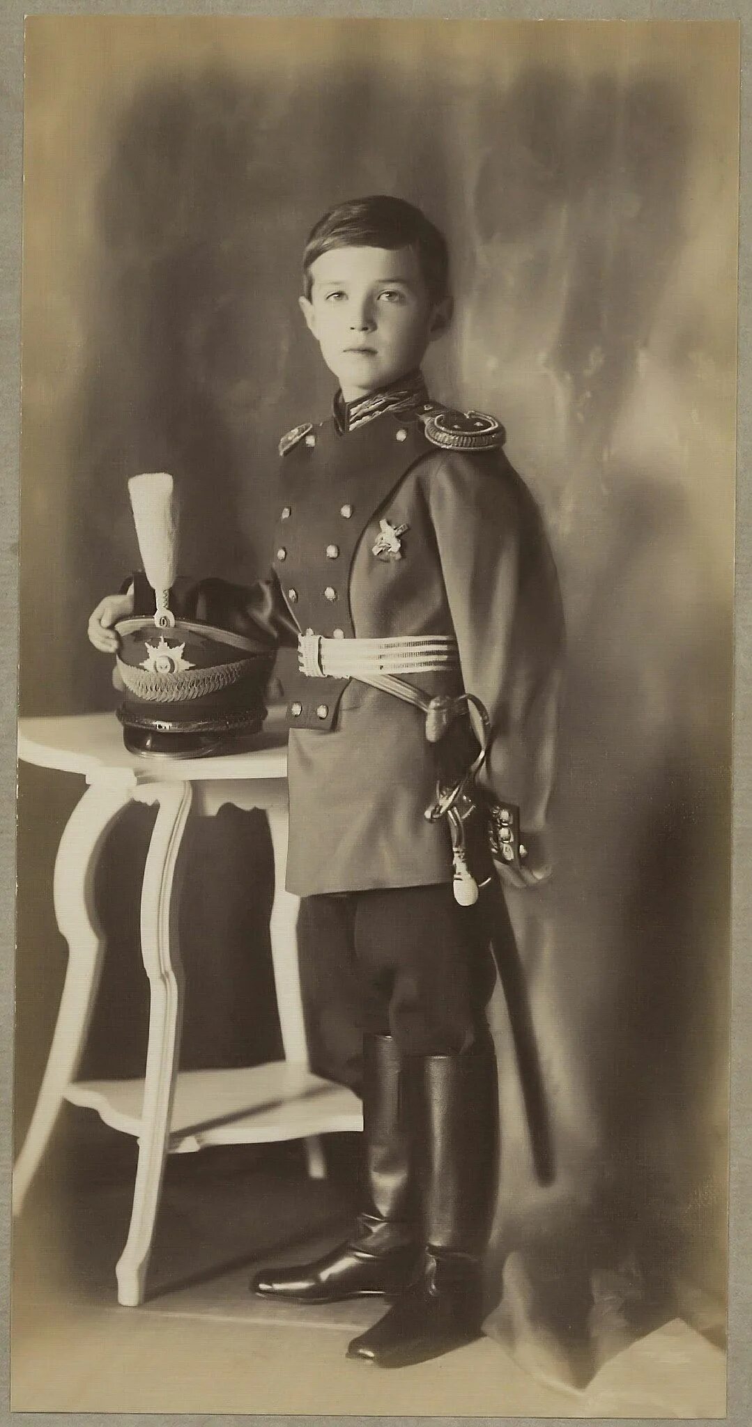 Pin by Malcolm James Girvan on Romanov Family Tsar nicholas ii, Tsar nicholas, R