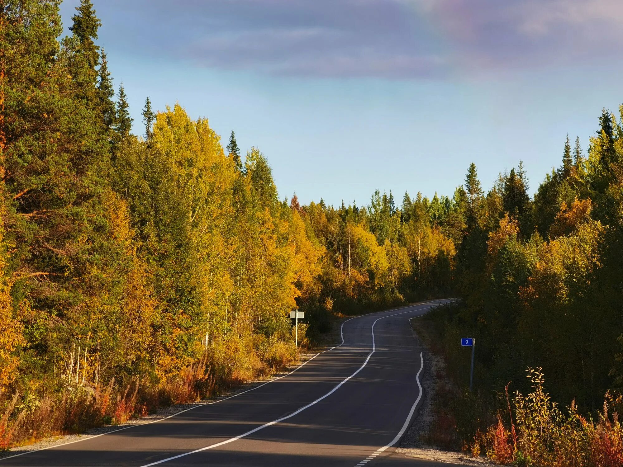 Дальняя дорога какая карта. Мурманская область в сентябре. Мурманск в сентябре. Дальняя дорога.
