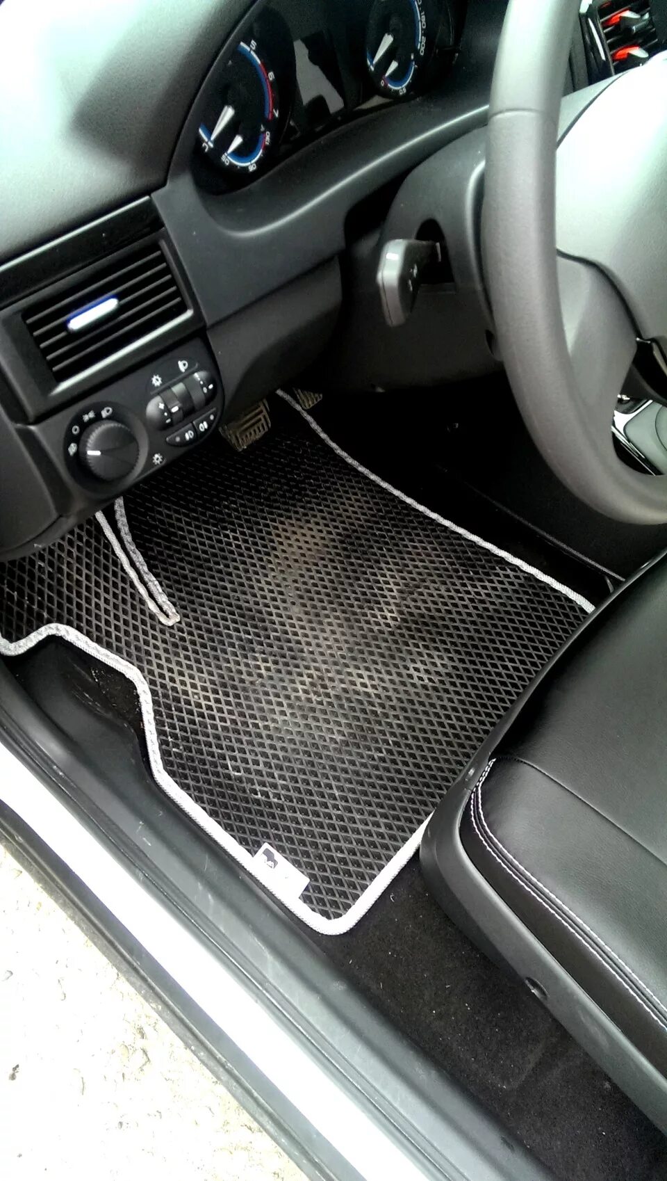 Коврики в машину в приору. Коврики салона ваз 2170 приора. Ева коврики приора 2. Ева коврики приора 2. Эва коврики приора 1.