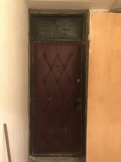 Демонтаж входной двери в квартире
