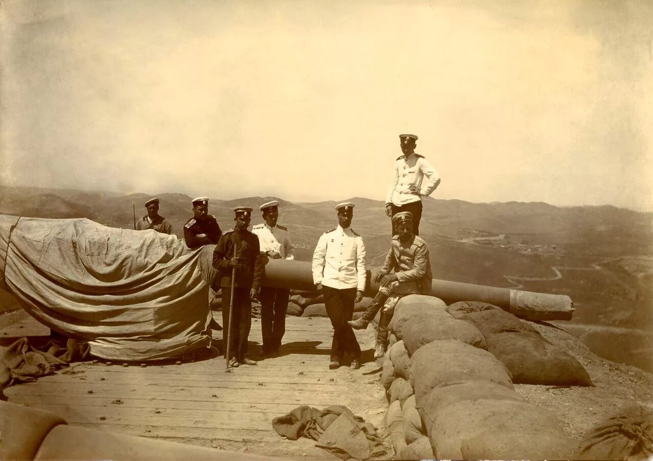 Сан войну. Русские пленные в Японии в 1904-1905. Батарея Орлиное гнездо в порт Артура.