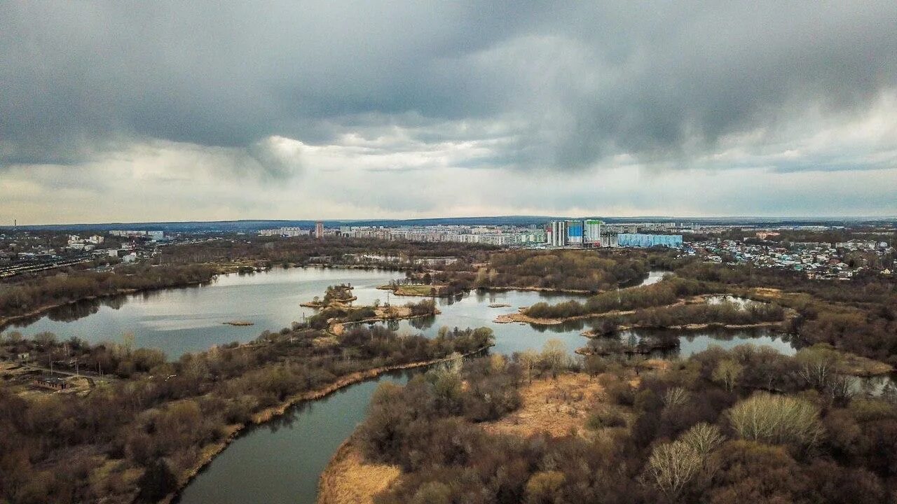 Русло реки свияга. Набережная аквамарин ульяновск. Энго свиягу. Река малая свияга. Энго свиягу.