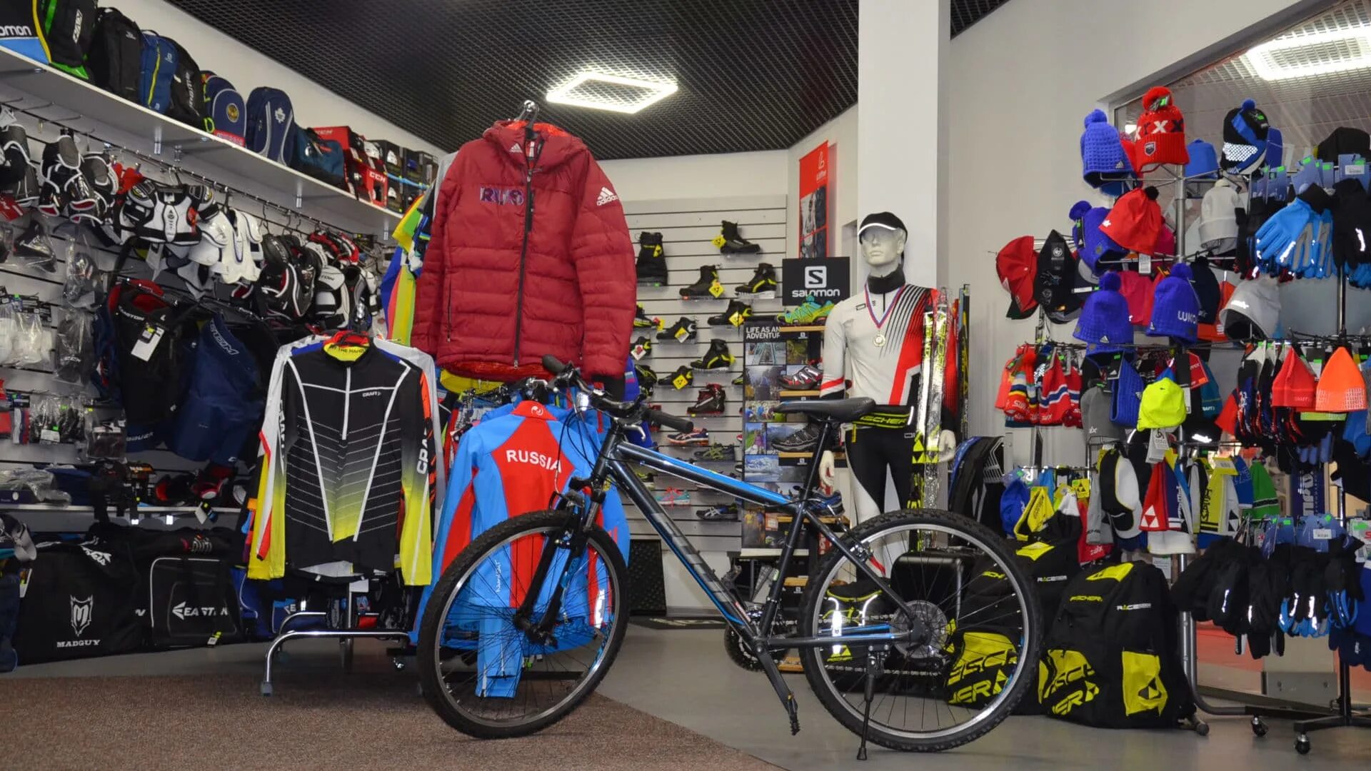 Экип центр александра легкова. Экип групп. Экип центр дементьева екатеринбург. Экстрим экип центр. Экип спорт магазин.