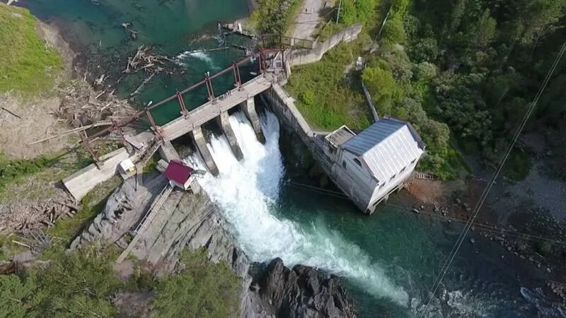 Гэс затопление. Чемал гэс паводок. Затопленные села богучанская гэс. Наводнение алтай 2014 чемал. Гэс затопление.
