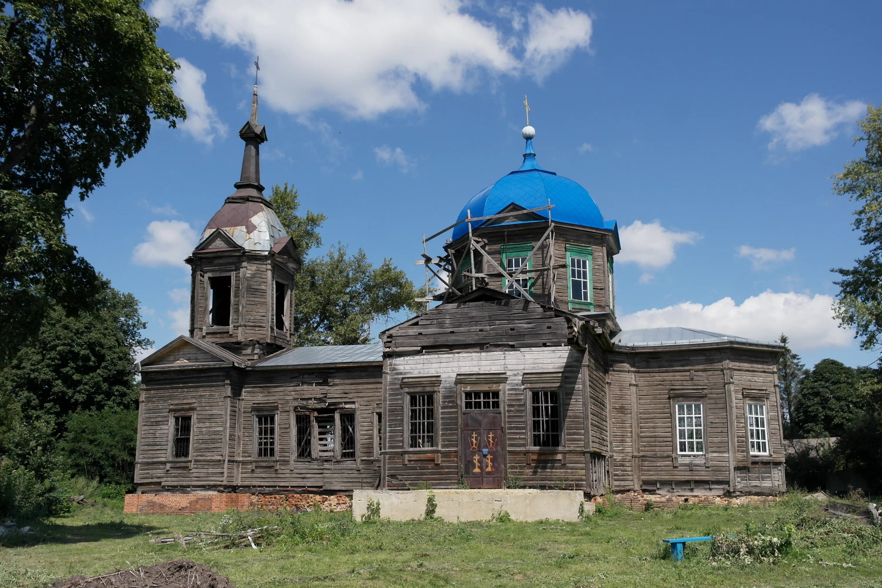 Церковь в Долженково Обоянского района. Церковь Георгия Победоносца Георгиевское. Церковь Георгия Победоносца Сокольский район. Церковь Георгия Победоносца Долженково.