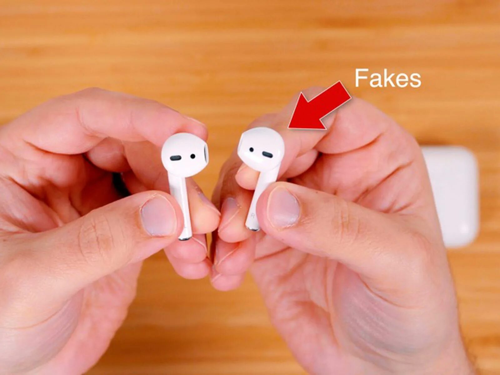 Почему горят аирподс. Аирподс 3. Fake AIRPODS 1. Разрисованные AIRPODS.