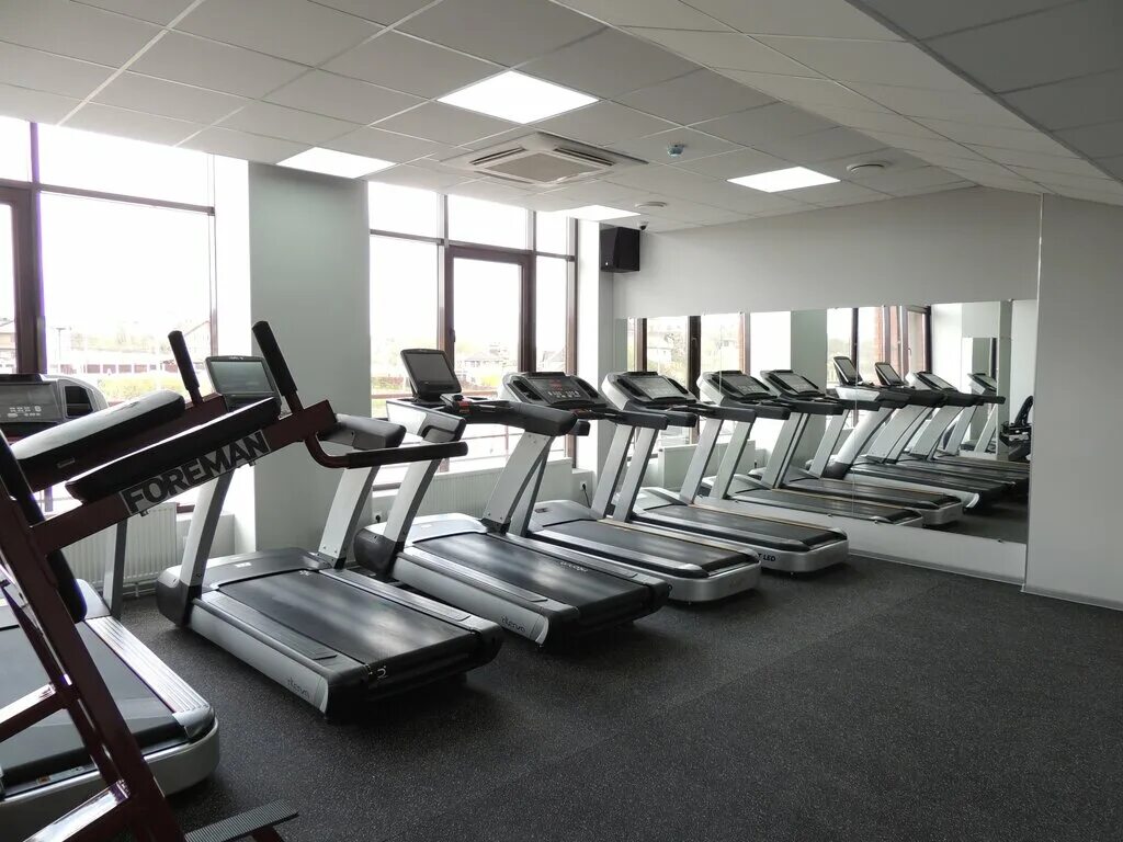 Тренажерный зал нгту богатырь. Спортклуб волгоград. Фитнес клуб о2 волгоград. Спортзал волгоград. Спортзал волгоград.