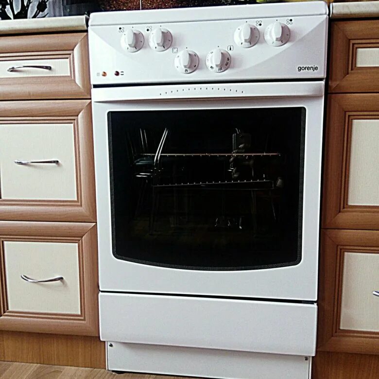 Плита Горенье ec531nb. Электрическая плита с духовкой Gorenje. Электро плита 4 камфорная с духовкой Gorenje. Плита Горенье ec531nb переключатели. Электроплита с духовкой горение