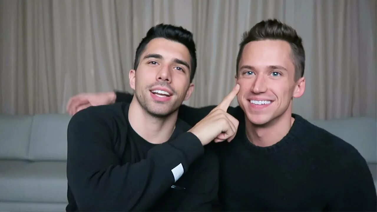 Boy fart on command. Guys fart. Guys fart. Игра побег дарвина. Guys fart.