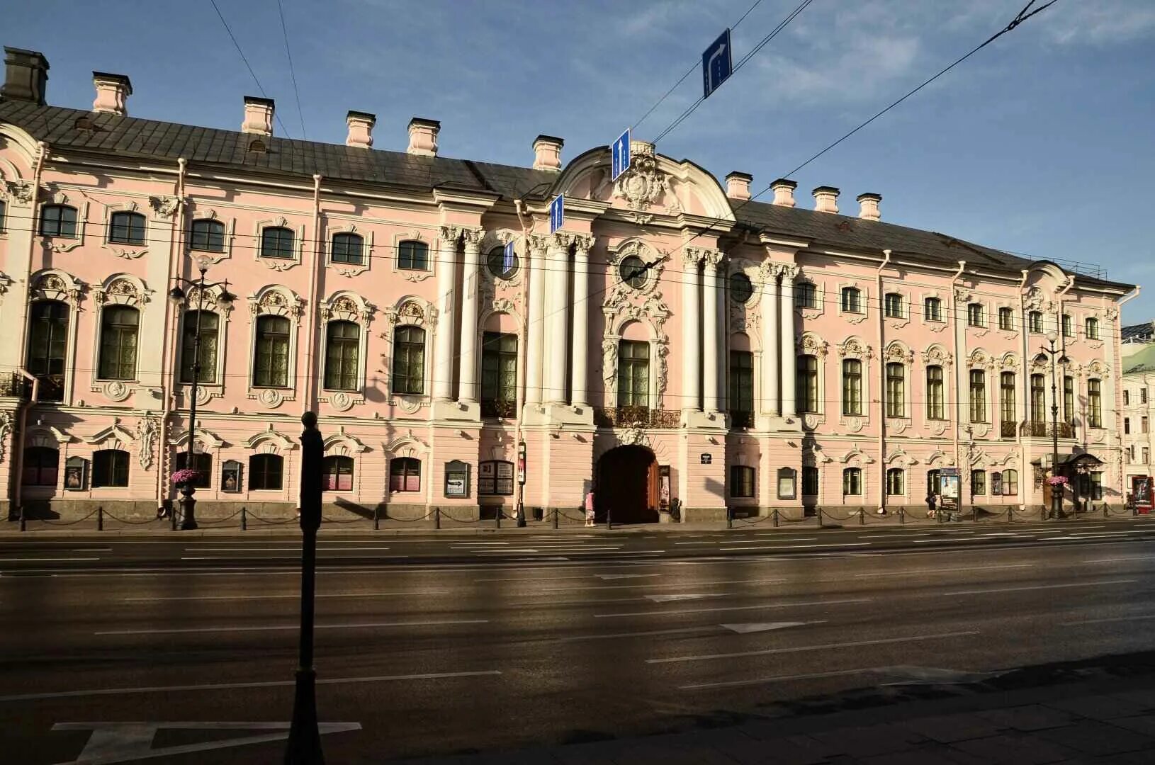 Горка в санкт-петербурге никольский ряды. Казанский собор новый год. Куда сходить в санкт петербурге 20 января. Куда сходить в санкт петербурге 20 января. Жители петербурга.