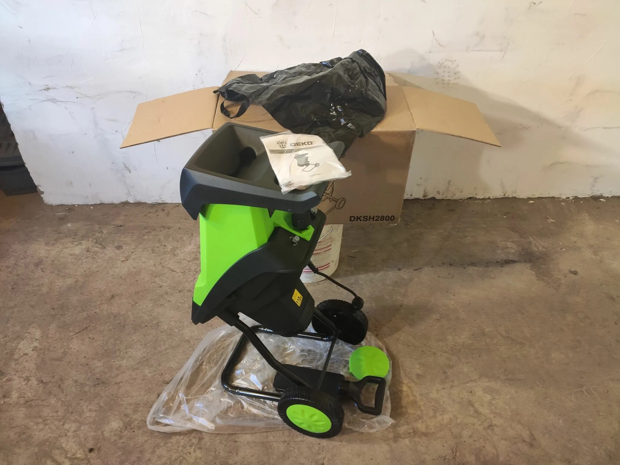 Деко измельчитель садовый 2800. Садовый измельчитель электрический deko dksh2800. Садовый измельчитель электрический deko dksh2800 отзывы. Садовый измельчитель deko dksh2800 063-4300. Садовые измельчители deko.