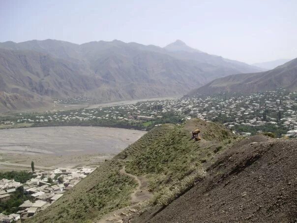 Самур азербайджан. Село Самур Дагестан. Ахты река Самур. Самур Рутул горы. Ахты Гельмецкий хребет.