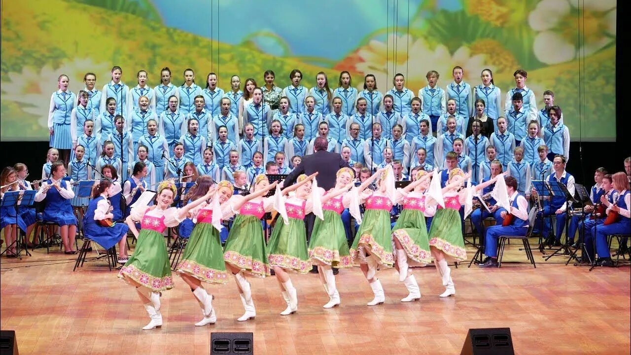 Этот текст размыт и вы не сможете его прочитать.