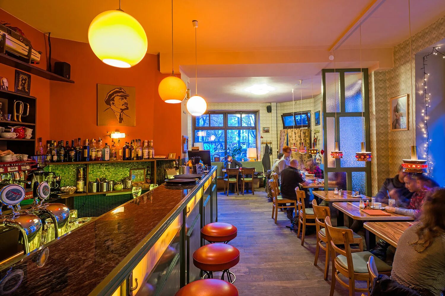 кафе потанцевать. где потанцевать кому за 30. где можно потанцевать в москве. дискотека за 40. где потанцевать кому за 30.