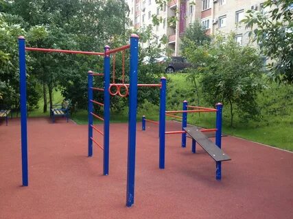 Турник на улице