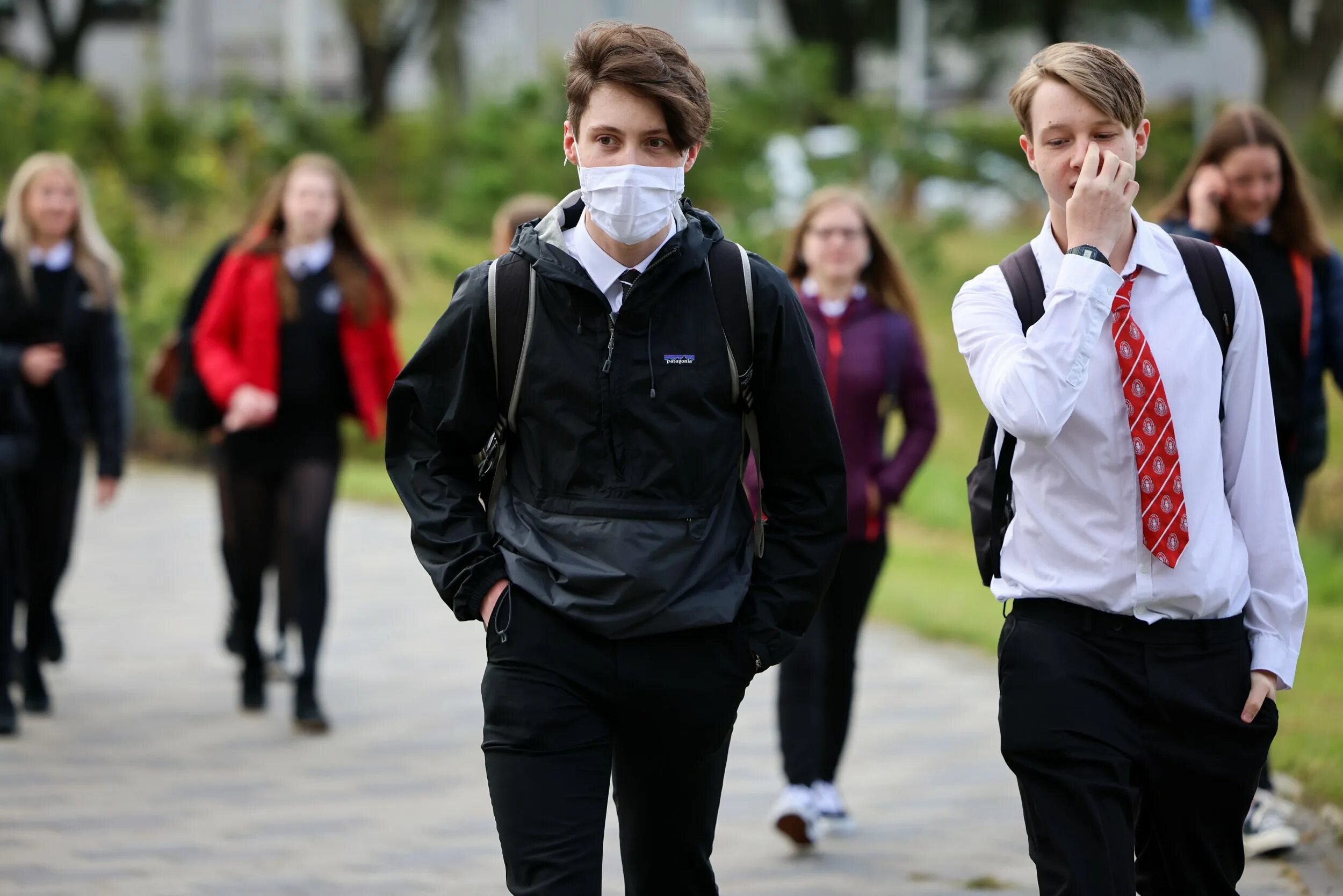 Secondary School. Secondary School Возраст. Secondary School in the uk. Secondary School uk age.