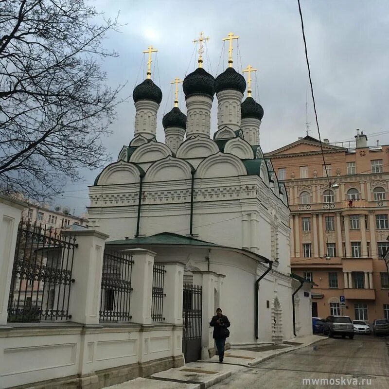 Храмов пер. Храм михаила и феодора черниговских москва. черниговский переулок в москве церковь михаила и федора. храм черниговских чудотворцев в замоскворечье. церковь михаила и фёдора черниговских на пятницкой.