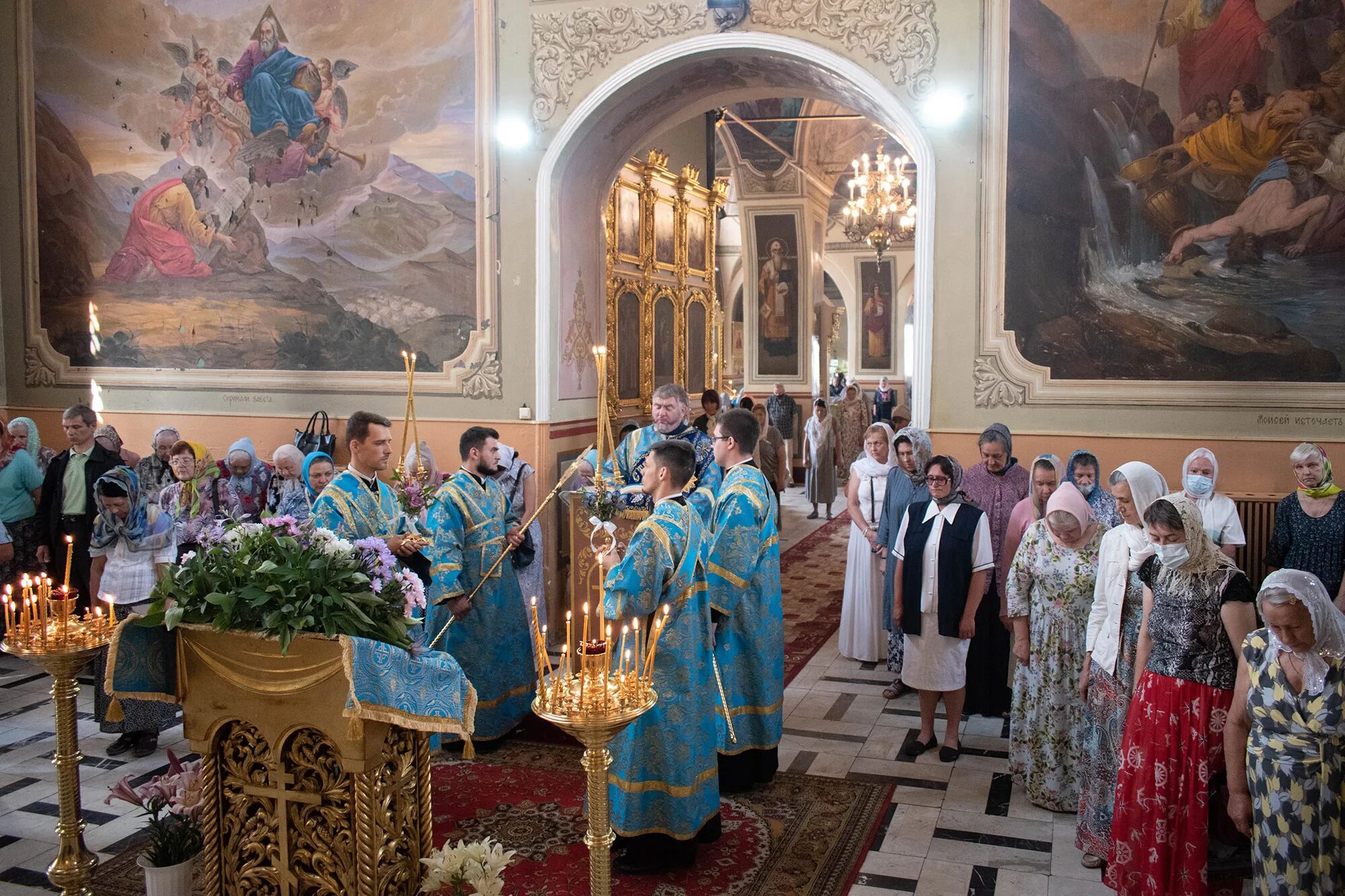 Св орлов. Орёл храм Ахтырской иконы. Ахтырский храм Орел крестины.