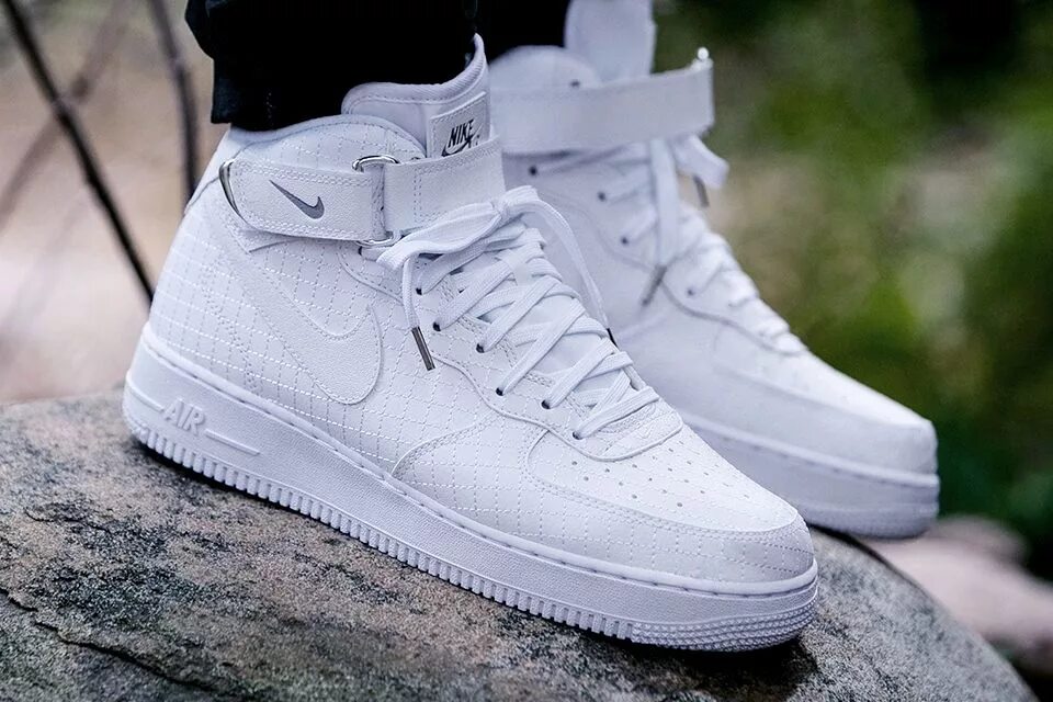 Blazer mid 77 low. Кеды blazer mid 77 vintage. Nike air jordan 1 grey black. Nike air jordan 1 black red. Высокие миды.