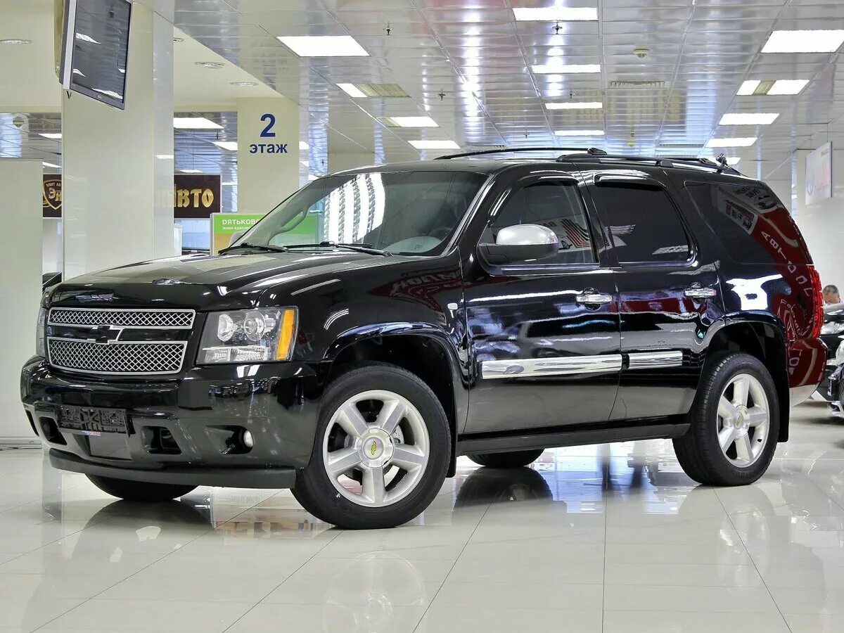 Купить шевроле тахо в спб. Шевроле Тахо 2007 черный. Chevrolet Tahoe 2007-2014 Black. Chevrolet Tahoe 2007-2014 Black Forest. Шевроле Тахое черного цвета.