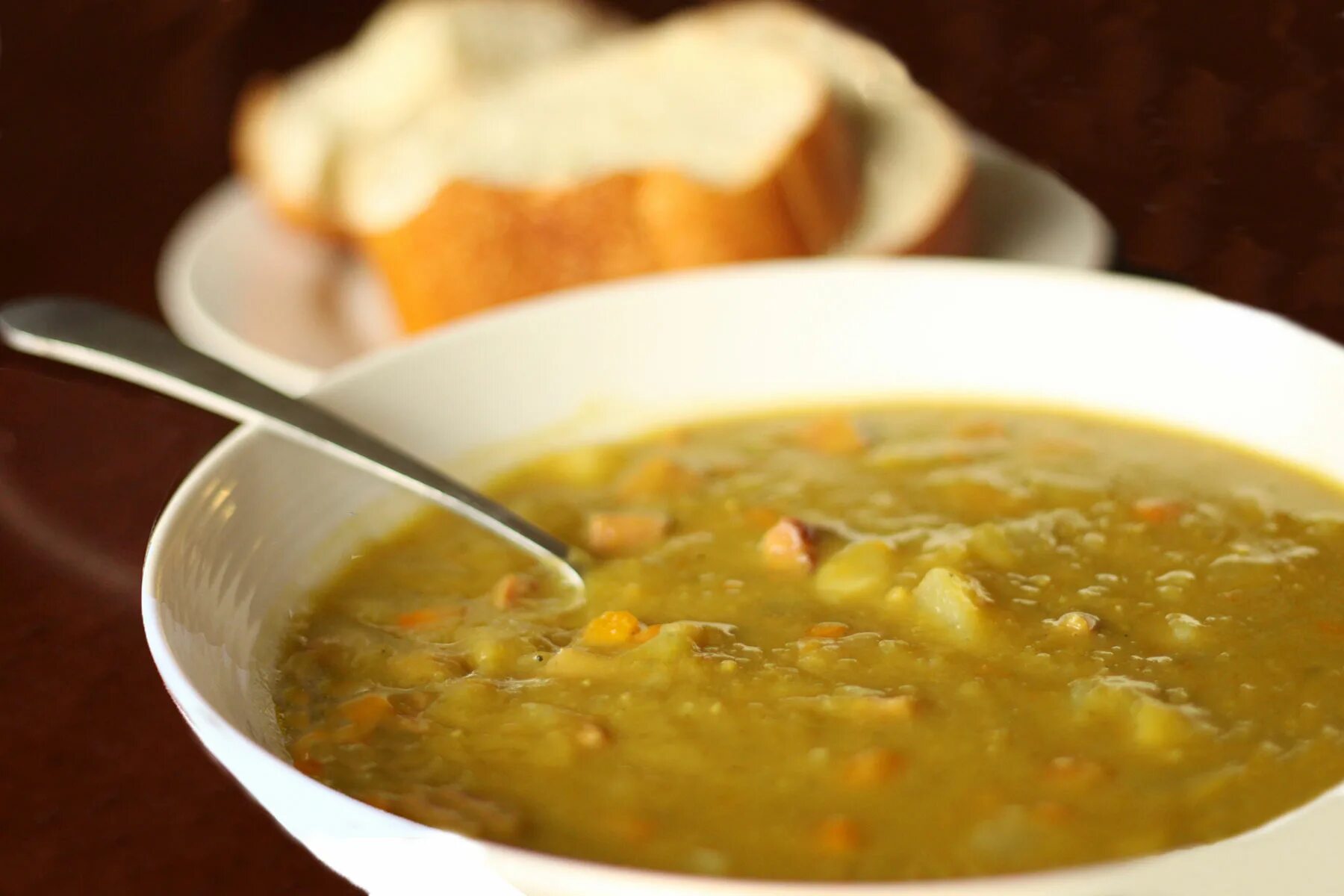 Суп гороховый. Горох для супа. Шведский суп. Гороховый суп фото.