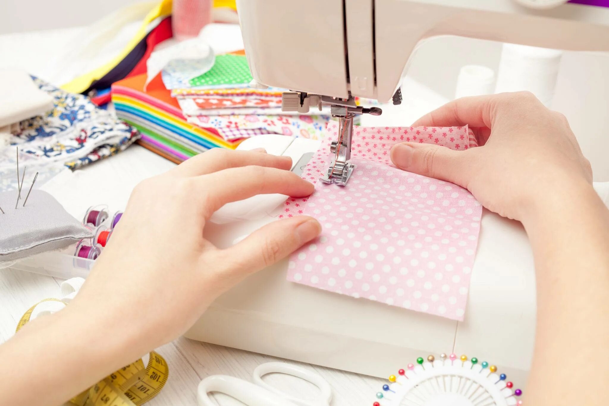 Швейные уроки для начинающих. Шитье. Пошив на швейной машинке. Машинка для шитья. Шитье на швейной машинке.
