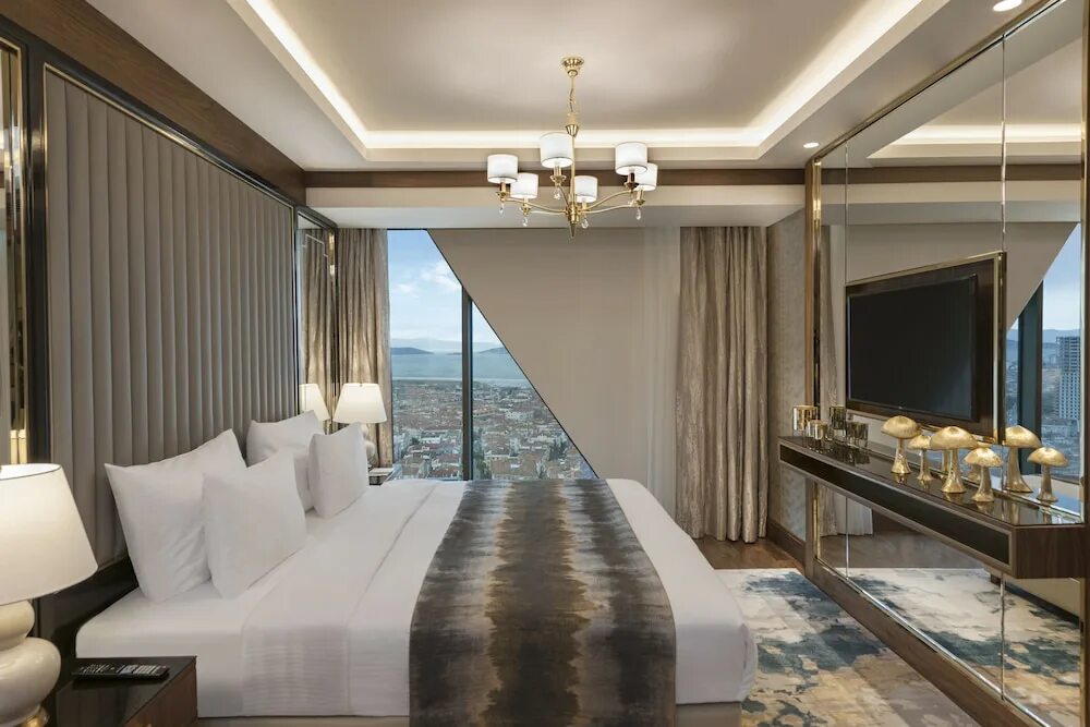 Asiana grand hotel 5. Elite World Asia Стамбул. Elite World Istanbul номера. Гавайи отель 5 звезд Lux presidential Suite. Отель Elite World Стамбул ***** (Таксим).