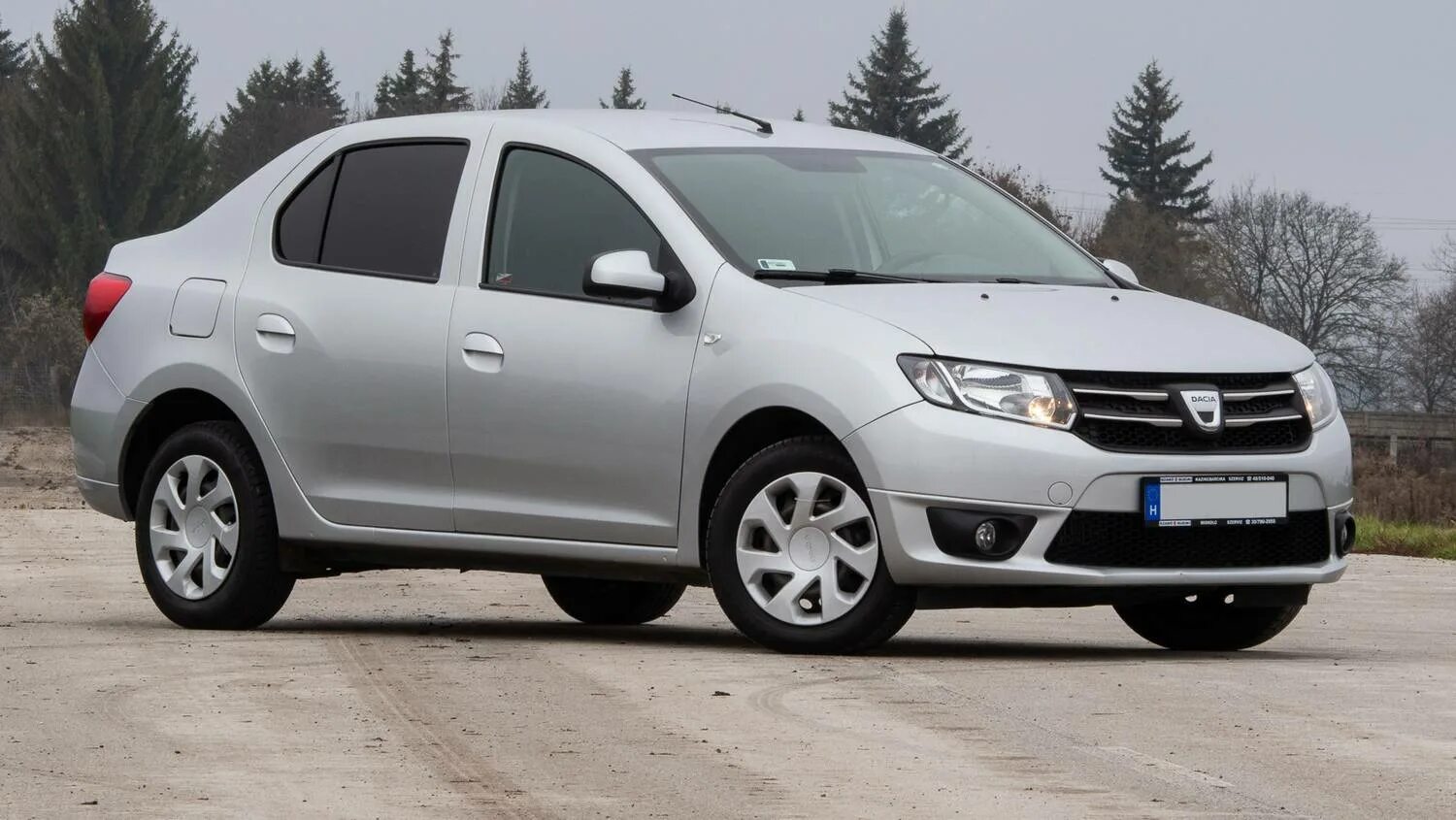 Купить логан иваново. Рено Логан Дачия 3. Логан 2 и Логан 3. Dacia Logan 2014. Рено Логан 2 2012.